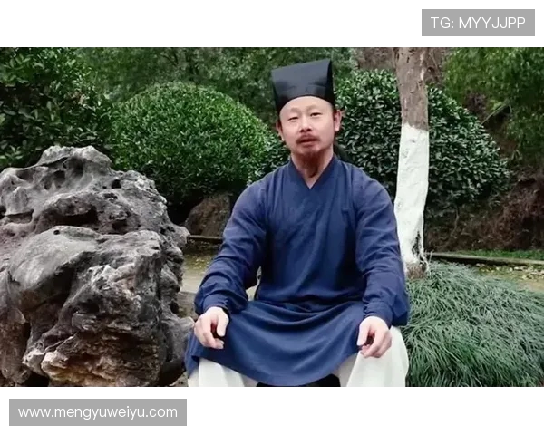 83 岁武当曾道长演绎 “飞龙在天”,高空抛剑绝技震撼全网! 83 岁武当曾道长演绎 “飞龙在天”,高空抛剑绝技震撼全网!
